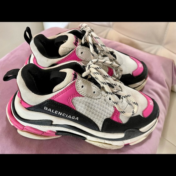 SOLD Authentic Balenciaga Triple S Sneaker Size 36 - Picture 2 of 3